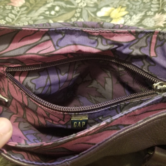 Genuine Leather GAP handbag purse - Picture 4 of 6